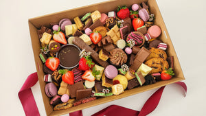 Medium Sugar Coma Dessert Box